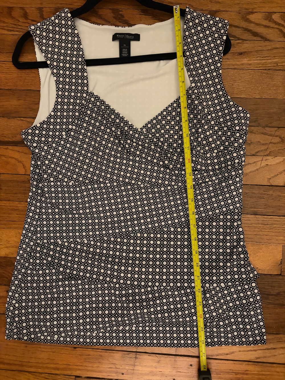 White House Black Market Ruched halter style V-Neck Tank XL layered zip side wow